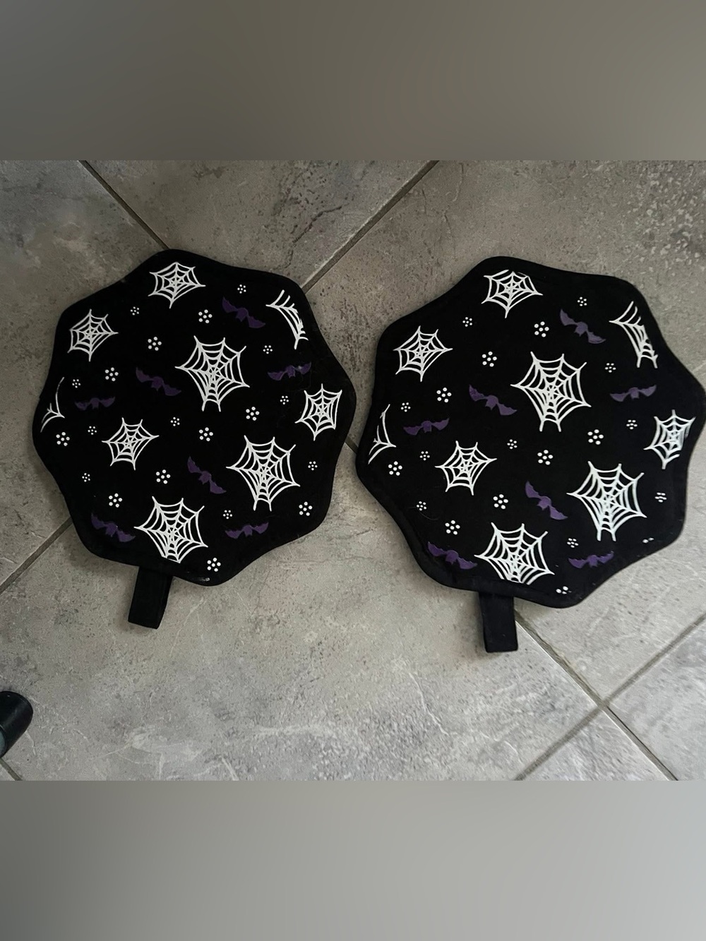 Temptations Boofetti Halloween Spiderweb potholders - Black & Purple set of 2